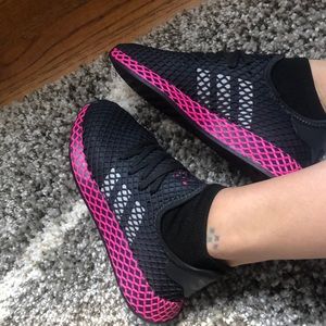 NEW Adidas Deerupt Runner Black Pink Sneakers 5
